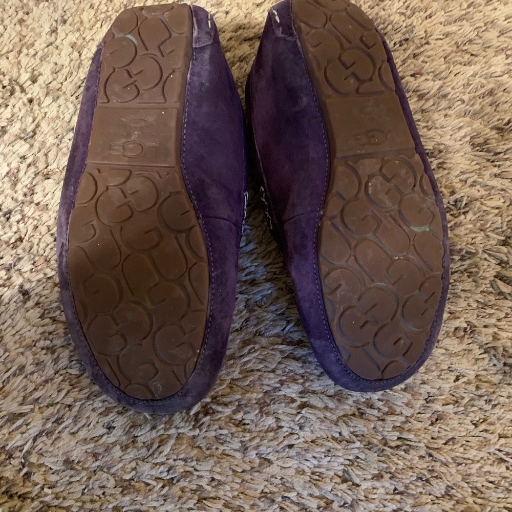 Ugg Slipper - image 2